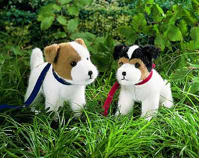 New from Kosen: Jack Russel Terrier, standing & sitting.